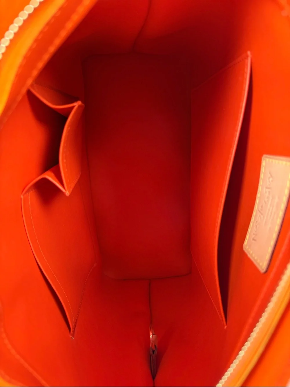 Louis Vuitton x Robert Wilson Limited Edition Vernis Tote - Picture 8 of 13